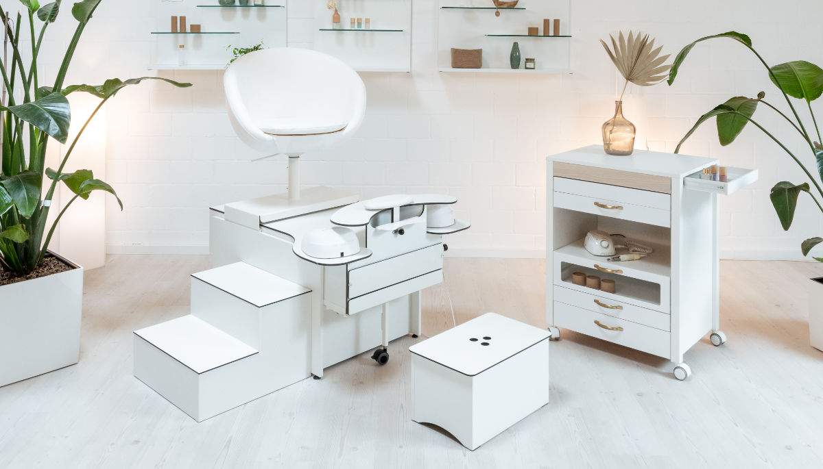 Fusskosmetikeinheit / Fusspflegestuhl mit Absaugung für Nagelstudios