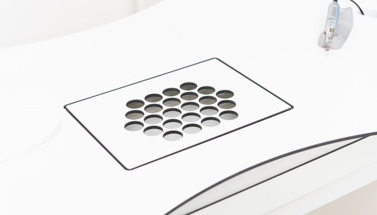 Nageltisch FantasTisch Vorfilter für Nagelstudios