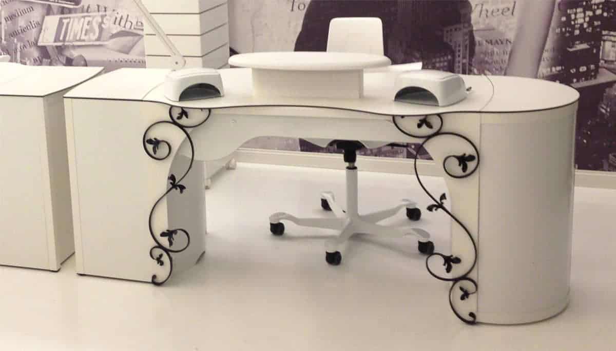 Exemple d'image Baroque pour tables d'ongleries