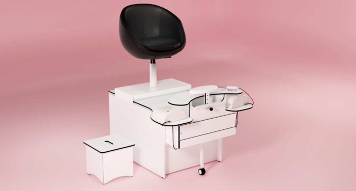 Weisser Fusspflegestuhl