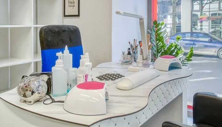 Table FantasTisch chez Kimmy Nails