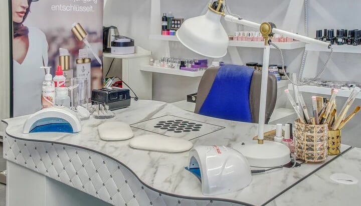 Table FantasTisch chez Kimmy Nails