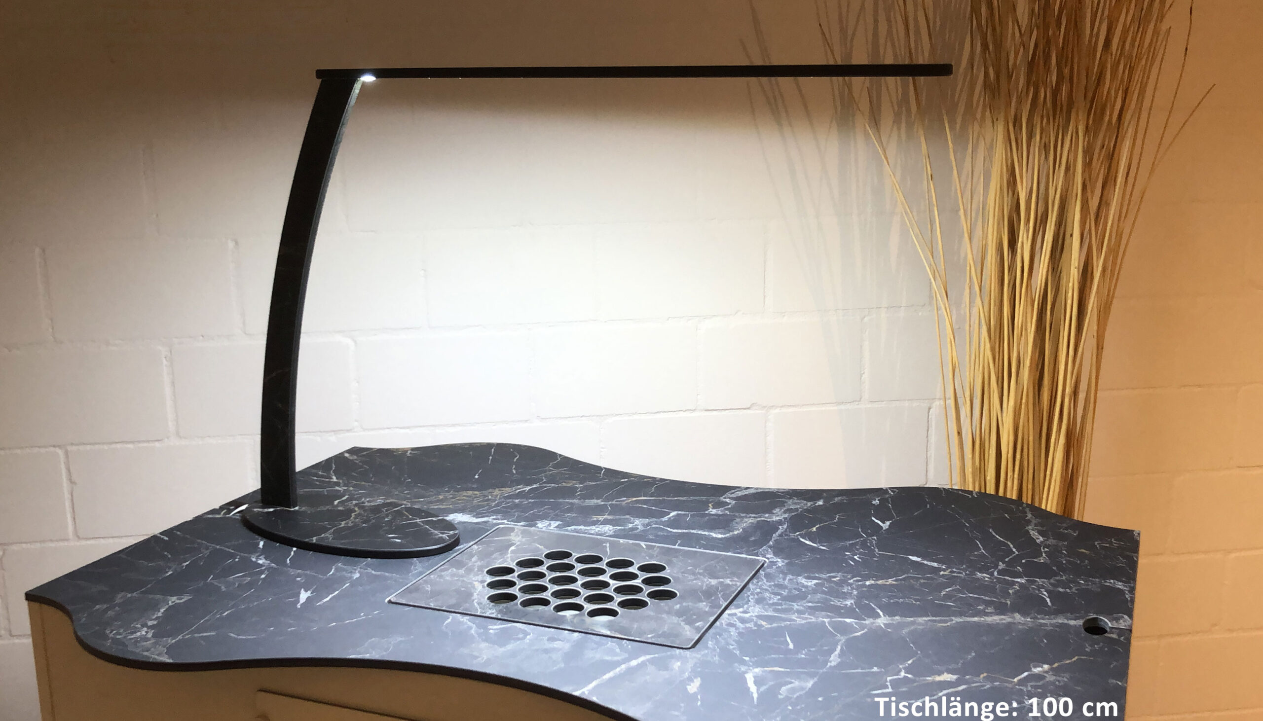 Arbeitsleuchte mit Marmor Optik Schwarz