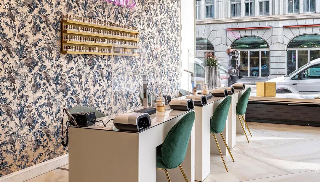 Nageltisch FantasTisch mit Absaugung OHMYNAILS