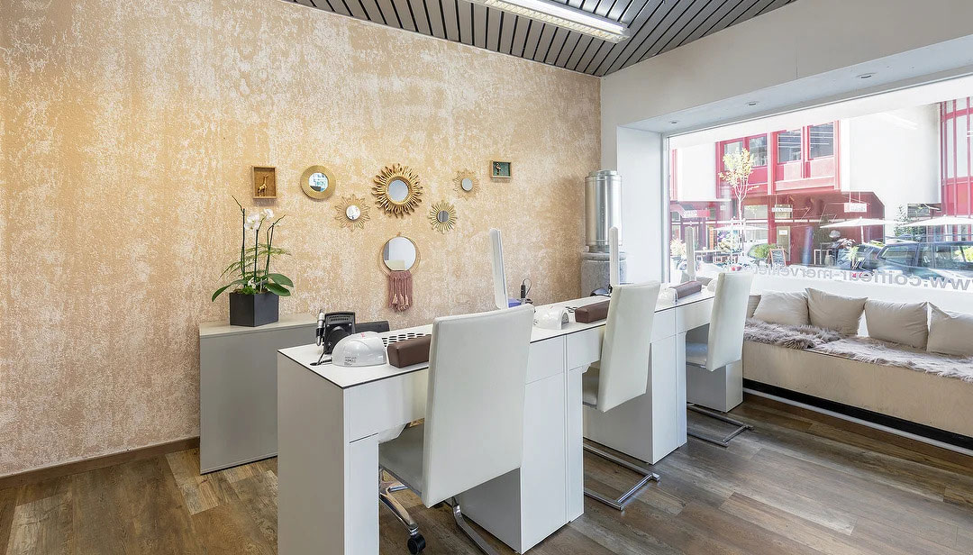 Nailbar mit Absaugung - LAC Nails