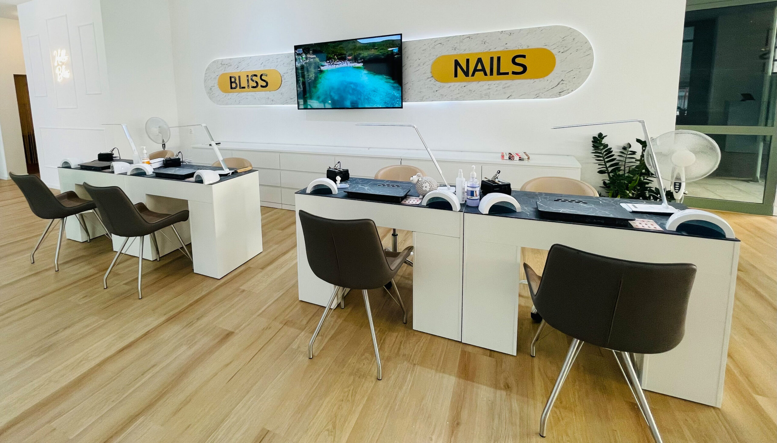 Nageltisch FantasTisch mit