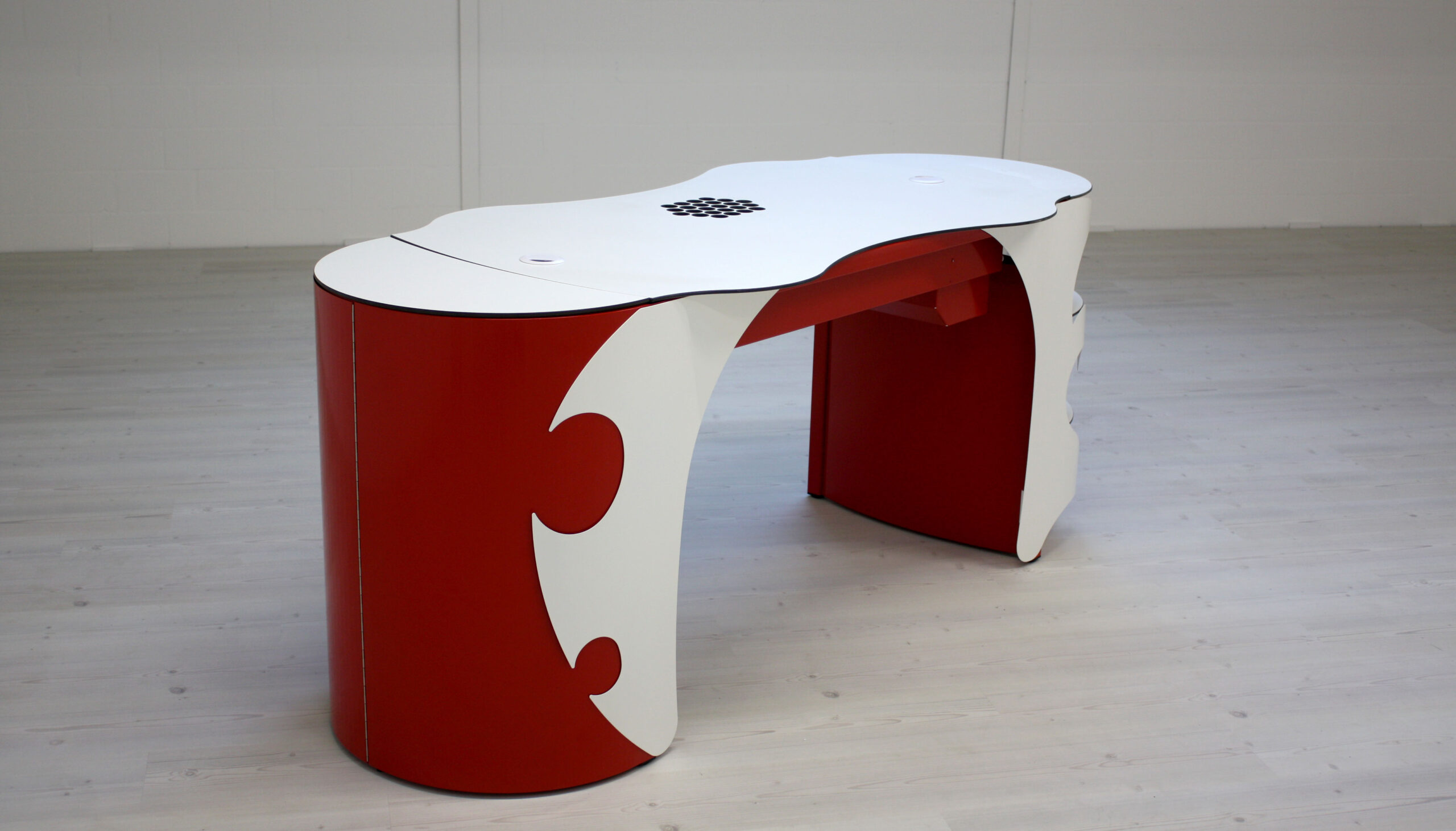 Nageltisch RomanTisch inkl. Absaugung A400: Einzelanfertigung in ROT